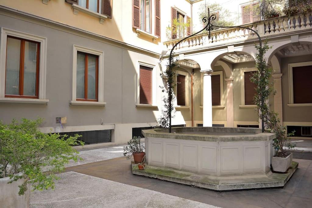 Youhosty - Del Lauro 6 Milano Dış mekan fotoğraf